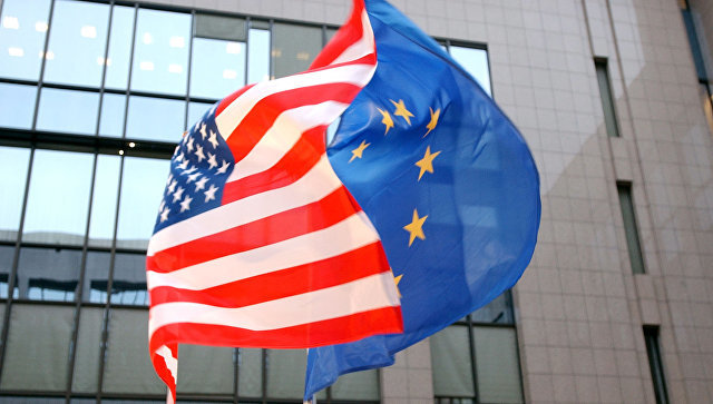 Глава Еврокомиссии поедет в США "предотвращать торговую войну"