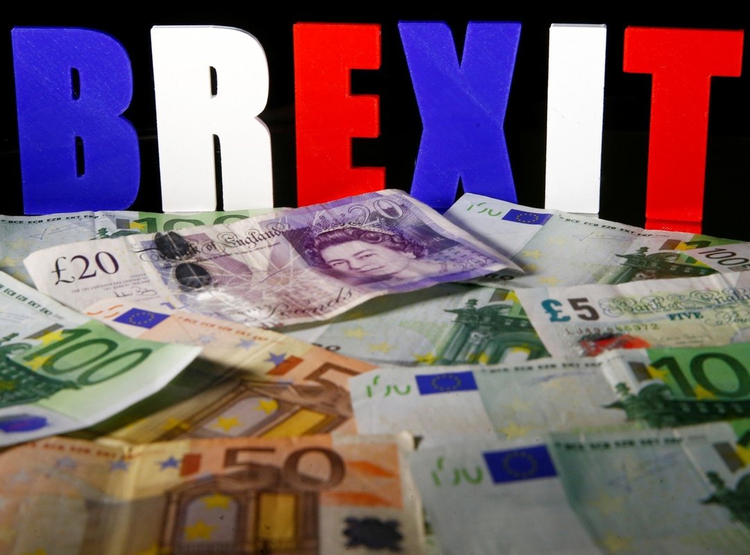 Великобритания может не выплатить ЕС 39 млрд фунтов компенсации при "Брекзите"