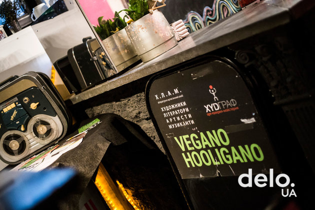 Vegano Hooligano: от веганских кафе к веган-сегменту в ритейле