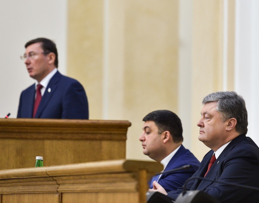 Порошенко отказался уволить генпрокурора Луценко