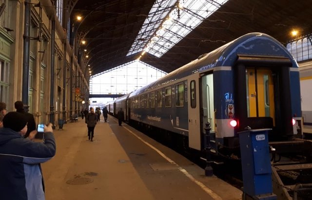 Поезд Мукачево — Будапешт отправился в первый рейс (фото)
