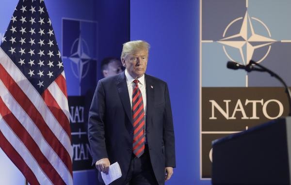 Конгресс запретил Трампу выводить США из НАТО
