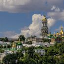 Перерегистрацию Почаевской Лавры отменили